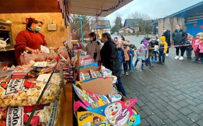 Mini-Weihnachtsmarkt in der Grundschule Hamm